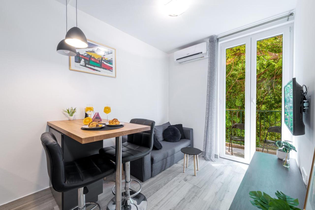 Apartment Studio Libar, *
